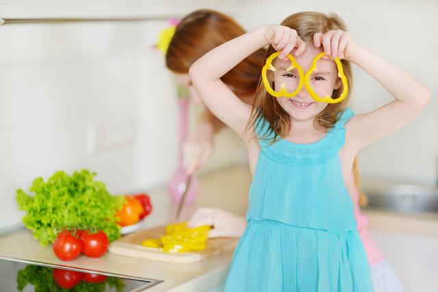 Kako da naterate dete da jede povrće